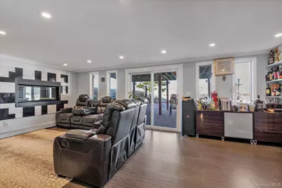 909 Gerry Avenue, Long Beach, NY 11561 - Photo 13