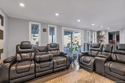 909 Gerry Avenue, Long Beach, NY 11561 - Photo 13