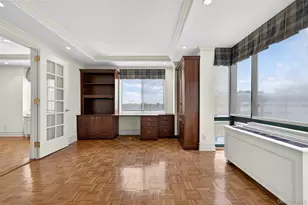 100 Hilton Ave, Garden City, NY 11530 - Photo 13