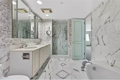 100 Hilton Avenue #PH 5, Garden City, NY 11530 - Photo 29
