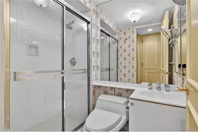 100 Hilton Avenue #PH 5, Garden City, NY 11530 - Photo 35