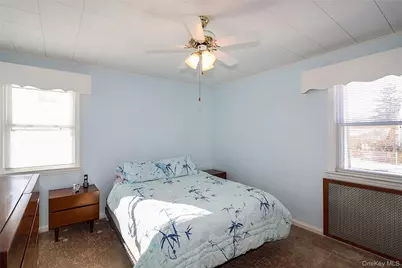 246-04 86th Avenue, Bellerose, NY 11426 - Photo 17