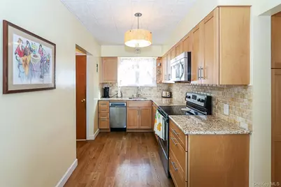 246-04 86th Avenue, Bellerose, NY 11426 - Photo 13