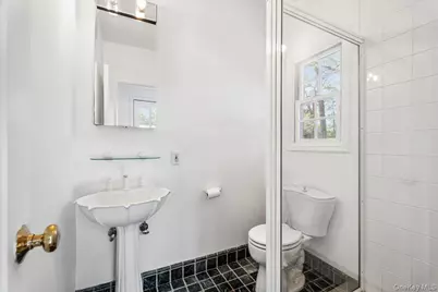 24 Highwood Avenue, Larchmont, NY 10538 - Photo 11