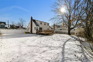 5 Scherer St, Bethpage, NY 11714 - Photo 19