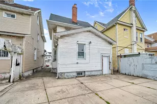 95-17 125th St, Richmond Hill, NY 11419 - Photo 17