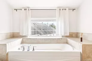 9 Country Club Dr, Middletown, NY 10940 - Photo 33