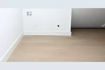 15 Bond Lane, Hicksville, NY 11801 - Photo 29