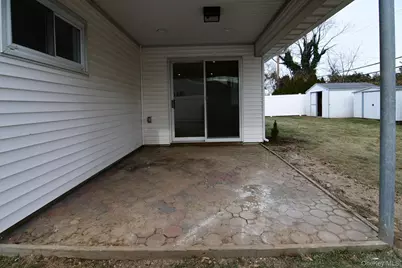 15 Bond Lane, Hicksville, NY 11801 - Photo 37