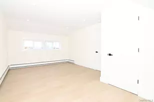 15 Bond Ln, Hicksville, NY 11801 - Photo 33