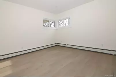 15 Bond Lane, Hicksville, NY 11801 - Photo 17