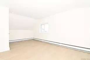 15 Bond Ln, Hicksville, NY 11801 - Photo 31