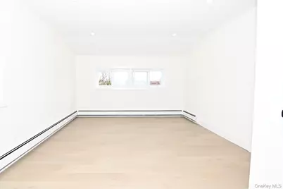 15 Bond Lane, Hicksville, NY 11801 - Photo 23