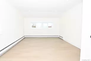 15 Bond Ln, Hicksville, NY 11801 - Photo 23