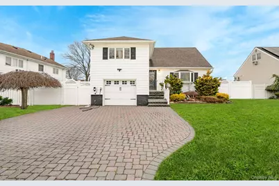 264 W End Avenue, Massapequa, NY 11758 - Photo 1