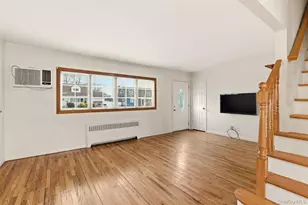 14 Starlight Ct, West Babylon, NY 11704 - Photo 7