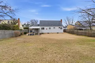 14 Starlight Ct, West Babylon, NY 11704 - Photo 21