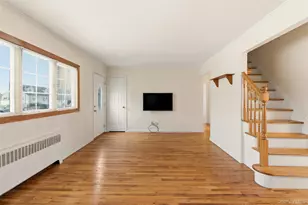 14 Starlight Ct, West Babylon, NY 11704 - Photo 5