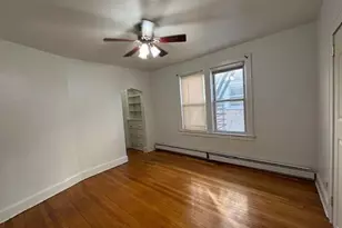 48 Huber Pl, Yonkers, NY 10704 - Photo 7