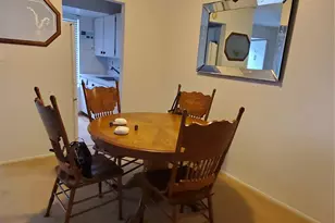 11 Laramie Ct, Coram, NY 11727 - Photo 7