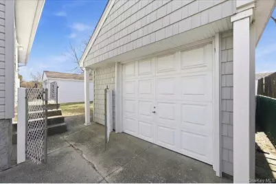 704 Barnes Avenue, Baldwin, NY 11510 - Photo 25