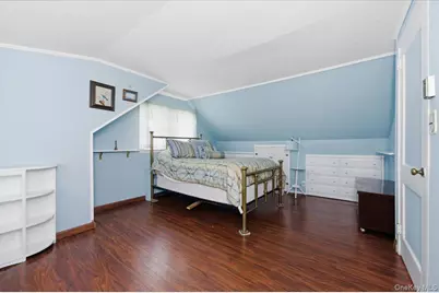 704 Barnes Avenue, Baldwin, NY 11510 - Photo 15