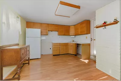 704 Barnes Avenue, Baldwin, NY 11510 - Photo 11