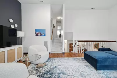 20 Manors Drive, Jericho, NY 11753 - Photo 13