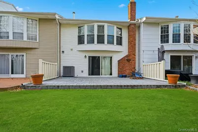 20 Manors Drive, Jericho, NY 11753 - Photo 31