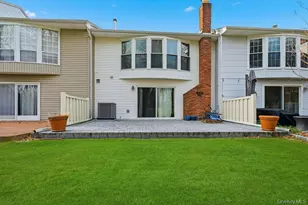 20 Manors Dr, Jericho, NY 11753 - Photo 31