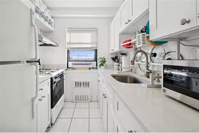 1122 Yonkers Avenue #5J, Yonkers, NY 10704 - Photo 3