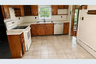 9 Sheep Pasture Lane, Huntington, NY 11743 - Photo 7