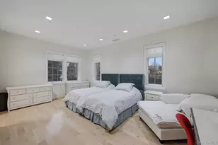 865 Barberry Ln, Woodmere, NY 11598 - Photo 29