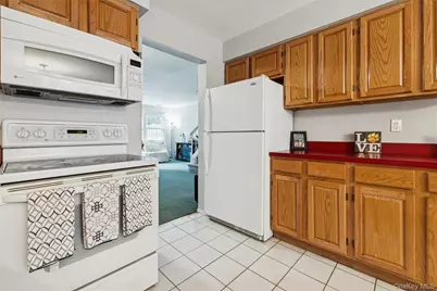 15 Gazebo Lane, Holtsville, NY 11742 - Photo 3