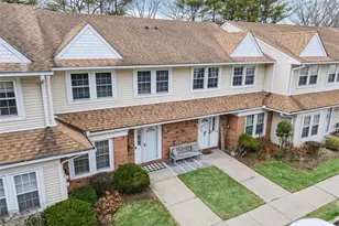 15 Gazebo Ln, Holtsville, NY 11742 - Photo 31