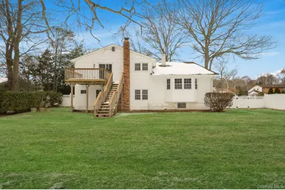 62 Canterbury Drive, Hauppauge, NY 11788 - Photo 13