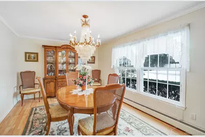 62 Canterbury Drive, Hauppauge, NY 11788 - Photo 19