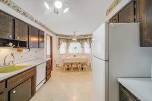 62 Canterbury Dr, Hauppauge, NY 11788 - Photo 23