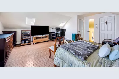 7 N Terrace Place, Valley Stream, NY 11580 - Photo 25