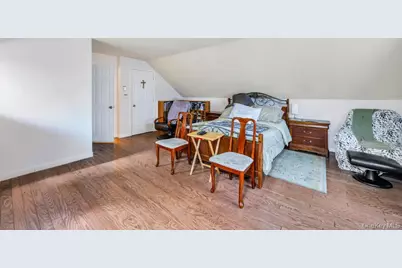 7 N Terrace Place, Valley Stream, NY 11580 - Photo 27