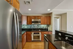 225 Stanley Ave, Mamaroneck, NY 10543 - Photo 3