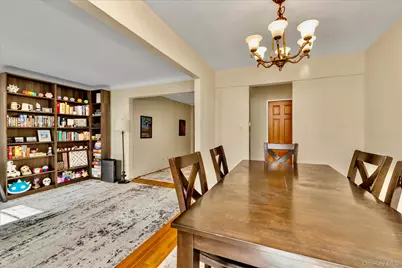 67-12 Yellowstone Boulevard #E8, Forest Hills, NY 11375 - Photo 5