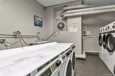 67-12 Yellowstone Boulevard #E8, Forest Hills, NY 11375 - Photo 15