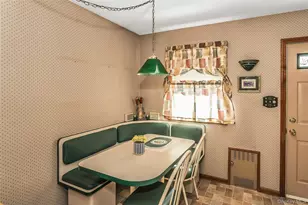 8 3rd Pl, Garden City, NY 11530 - Photo 9