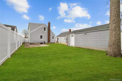 141 Booth Street, Hempstead, NY 11550 - Photo 17