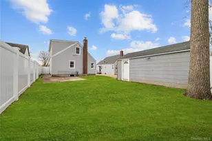 141 Booth St, Hempstead, NY 11550 - Photo 17