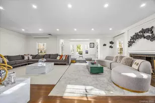 30 Wildwood Dr, Great Neck, NY 11024 - Photo 3