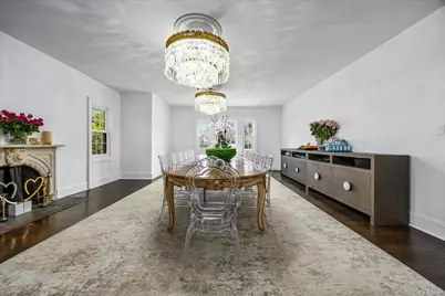 30 Wildwood Drive, Great Neck, NY 11024 - Photo 9