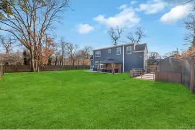 145A Hampton Avenue, Mastic, NY 11950 - Photo 35