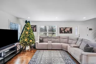 145A Hampton Ave, Mastic, NY 11950 - Photo 7